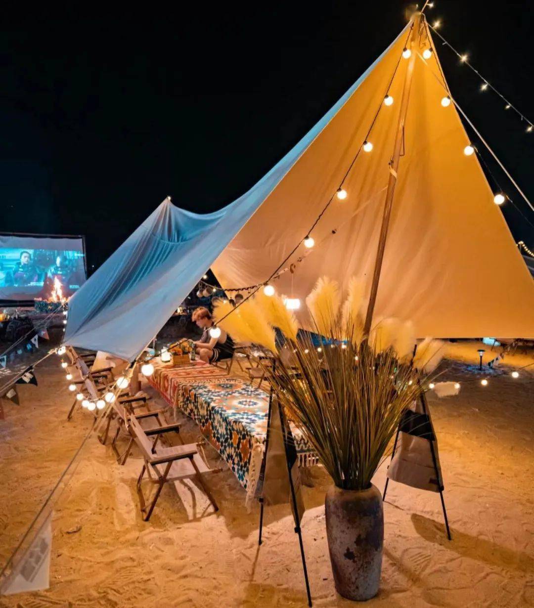 爱游戏官方入口-关于赛地聚焦：欧超杯集结日热度飙升；上海海港临场应变；赛场秩序良好；数据趋势出现新变化的信息