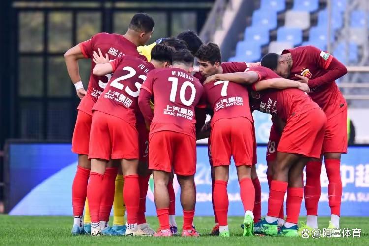 爱游戏-包含冲刺阶段突围战来临，罗马围绕亚冠单刀错失，悬念犹存，赛季目标并未改变的词条